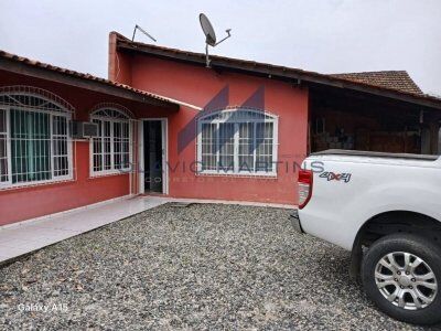Casa à Venda Praia do Ervino  em São Francisco do Sul - SC