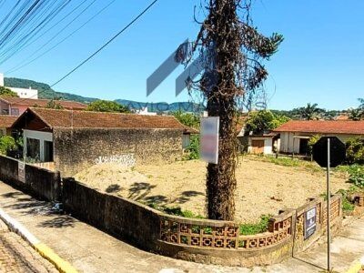 Lindo terreno de esquina à venda em Rio do Sul – SC