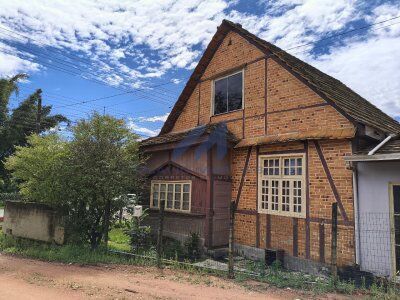 Casa Enxaimel Comercial à Venda – Ibirama/SC