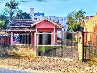Imperdível! Duas Casas à Venda em Rio do Sul - SC