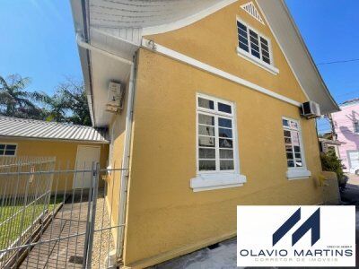 Casa a venda no centro de  Ibirama